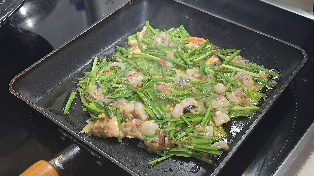 img.jpg?credential=yqXZFxpELC7KVnFOS48ylbz2pIh7yKj8&expires=1761922799&allow_ip=&allow_referer=&signature=ojSJz9D2%2Bwwf2svTDcFYYjUrkjw%3D