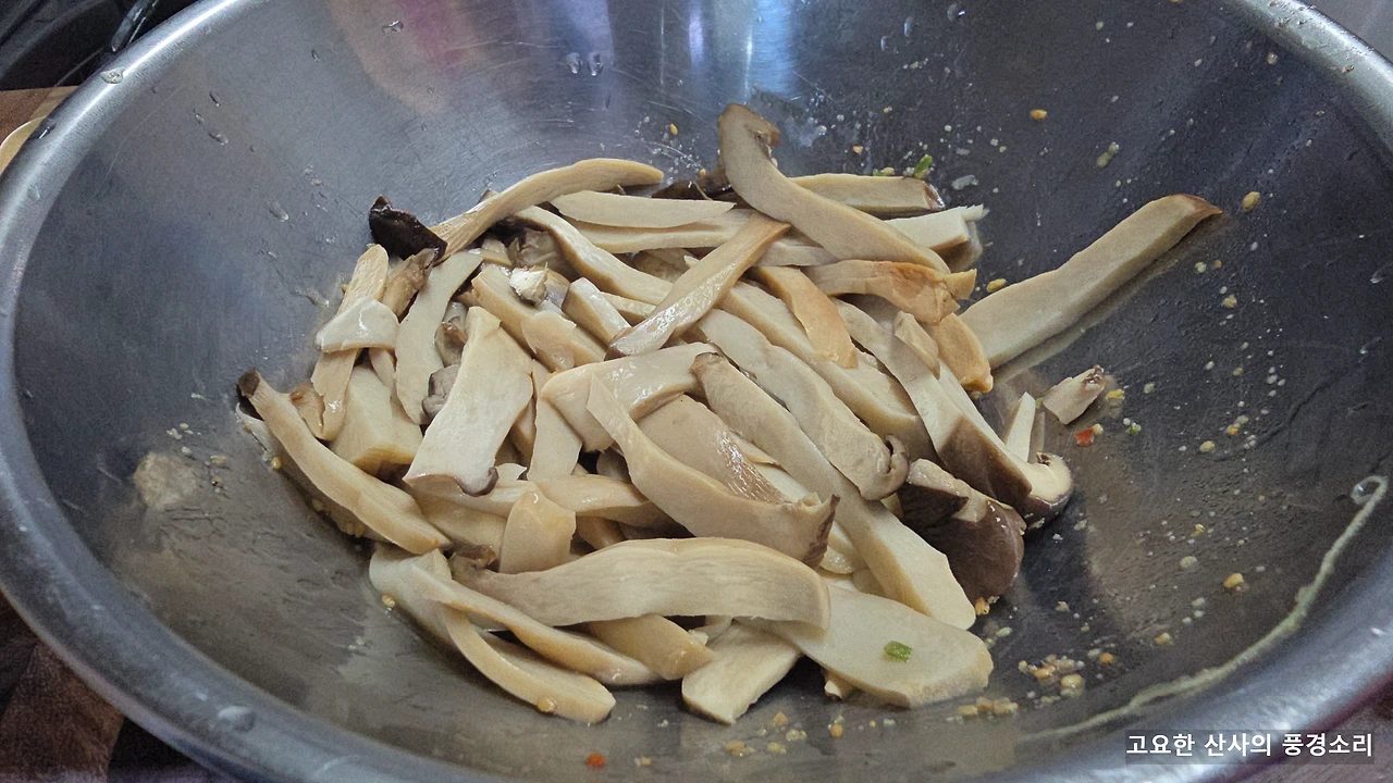 img.png?credential=yqXZFxpELC7KVnFOS48ylbz2pIh7yKj8&expires=1756652399&allow_ip=&allow_referer=&signature=03m9iZC2mNEsL1jgJL3WbOYhooA%3D