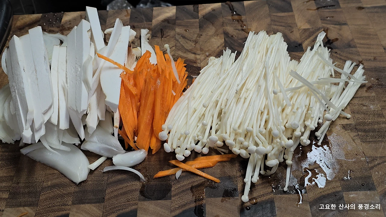 img.png?credential=yqXZFxpELC7KVnFOS48ylbz2pIh7yKj8&expires=1764514799&allow_ip=&allow_referer=&signature=DCfkc5DhKOkiPegBvNo3U2IQbYA%3D