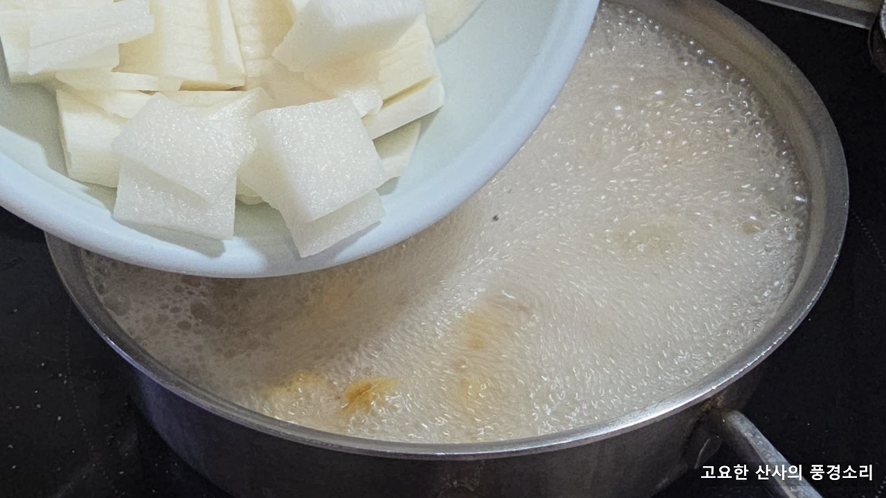 img.png?credential=yqXZFxpELC7KVnFOS48ylbz2pIh7yKj8&expires=1761922799&allow_ip=&allow_referer=&signature=7CRVAvcwxF5dCij0upqOOPGYmF0%3D