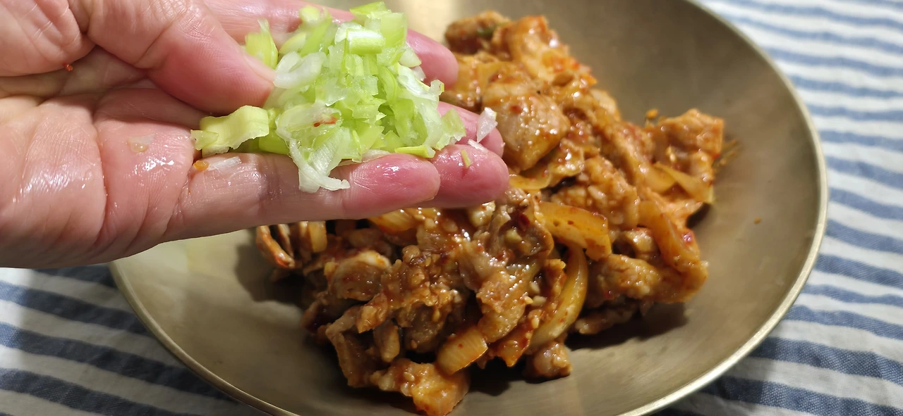 img.jpg?credential=yqXZFxpELC7KVnFOS48ylbz2pIh7yKj8&expires=1764514799&allow_ip=&allow_referer=&signature=cGY1xngd%2FTWjyzYrlmJK1aFs0E0%3D