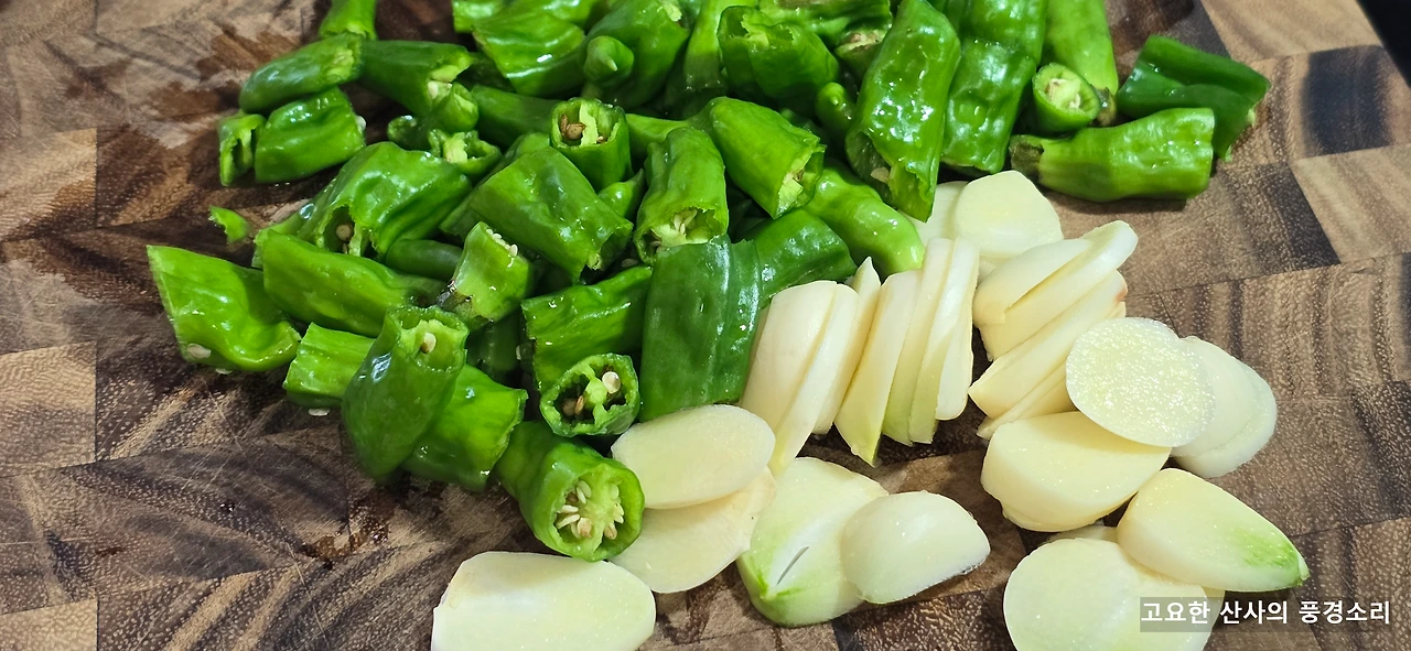 img.png?credential=yqXZFxpELC7KVnFOS48ylbz2pIh7yKj8&expires=1761922799&allow_ip=&allow_referer=&signature=NmFbtrQv%2BQryS6u9pay7KofdXyU%3D