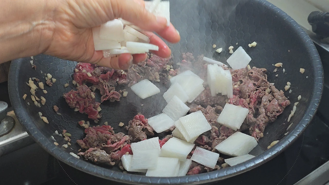 img.jpg?credential=yqXZFxpELC7KVnFOS48ylbz2pIh7yKj8&expires=1759244399&allow_ip=&allow_referer=&signature=3gRHxypfNqPaUXaJYNb2Ix3nDDo%3D