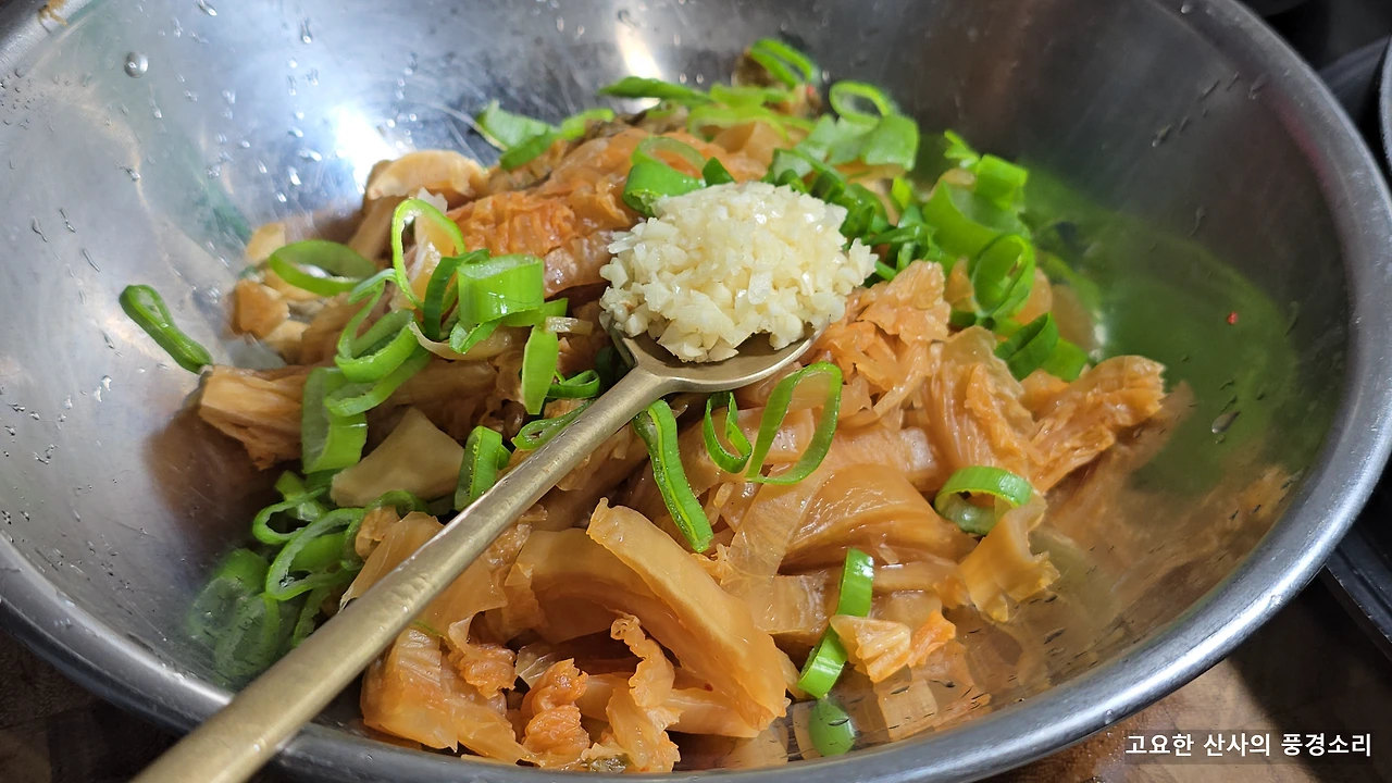 img.png?credential=yqXZFxpELC7KVnFOS48ylbz2pIh7yKj8&expires=1769871599&allow_ip=&allow_referer=&signature=w2%2F5QLhgc%2F6UFO3h3V19Mhtkp%2Fo%3D