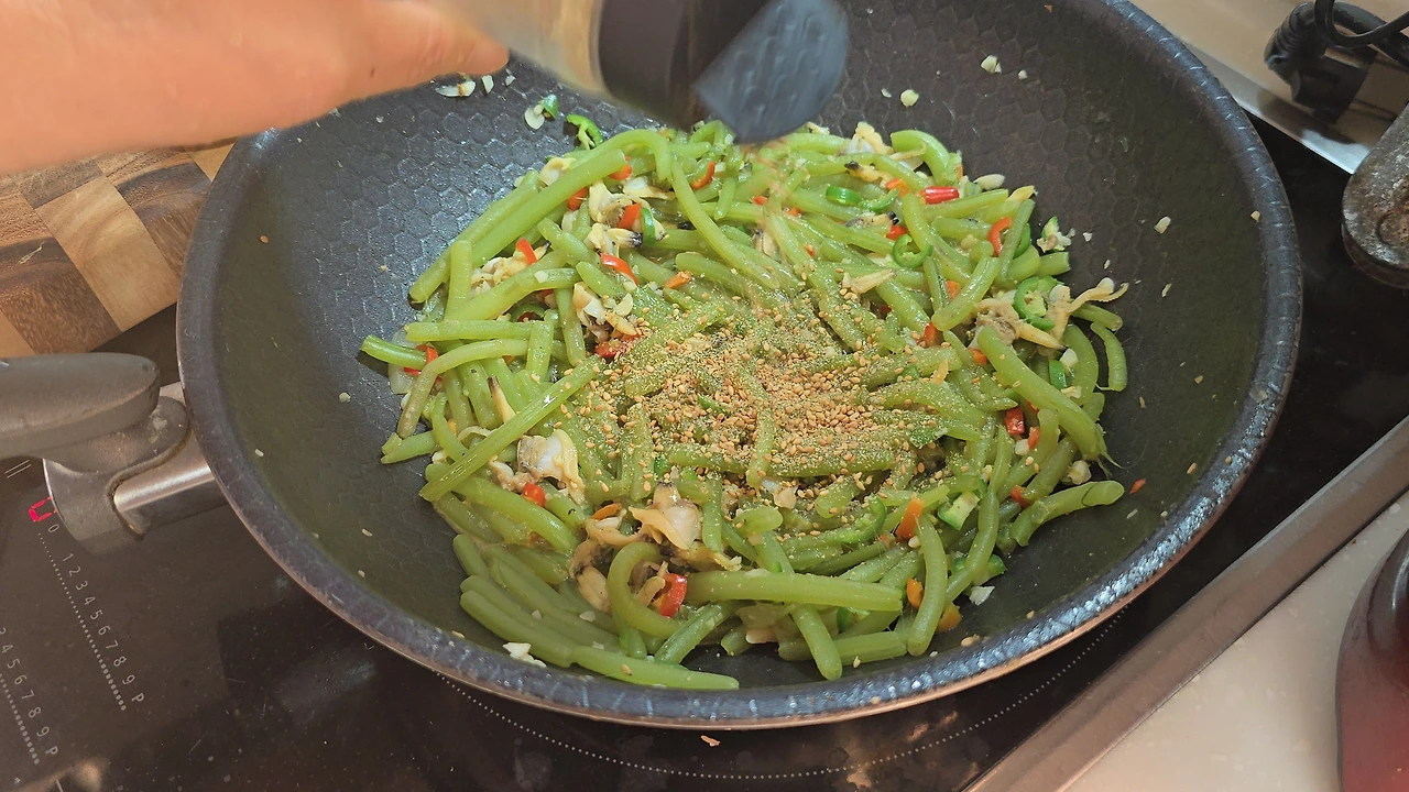 img.jpg?credential=yqXZFxpELC7KVnFOS48ylbz2pIh7yKj8&expires=1759244399&allow_ip=&allow_referer=&signature=LDszEuZg%2BH4bvjbWXgopgcIRy3Q%3D