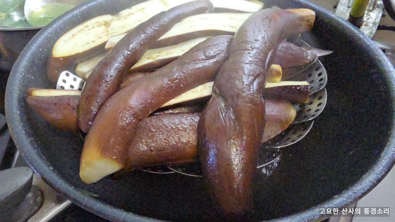 img.png?credential=yqXZFxpELC7KVnFOS48ylbz2pIh7yKj8&expires=1761922799&allow_ip=&allow_referer=&signature=ew1BSIZZBvKS5i0FZETCQt0bT%2Bw%3D