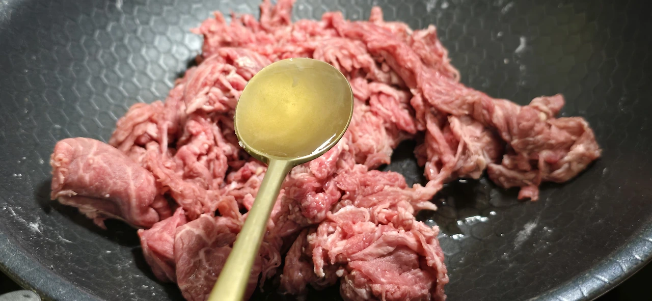 img.jpg?credential=yqXZFxpELC7KVnFOS48ylbz2pIh7yKj8&expires=1761922799&allow_ip=&allow_referer=&signature=HjWSDlXxvhIaQyA1A0g1xTUyaF4%3D