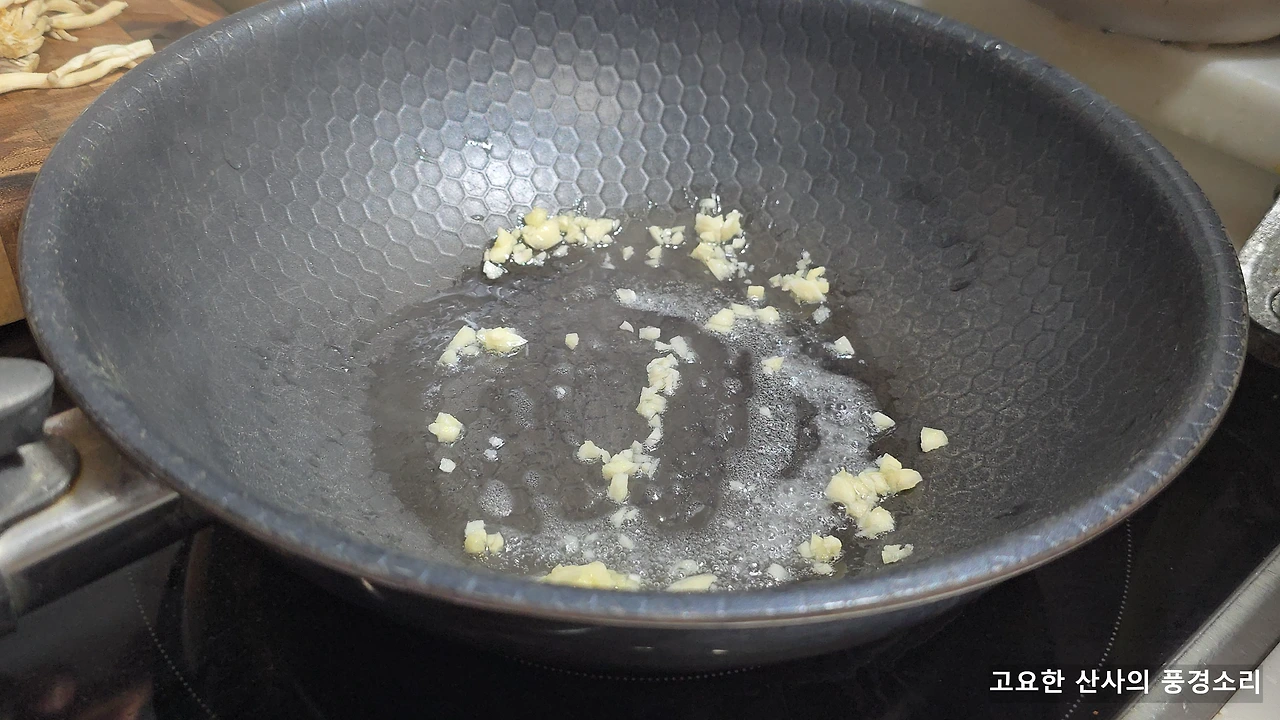 img.png?credential=yqXZFxpELC7KVnFOS48ylbz2pIh7yKj8&expires=1751295599&allow_ip=&allow_referer=&signature=Y0N67Ko1g%2BrDUcuN4c8sxx8ZB58%3D