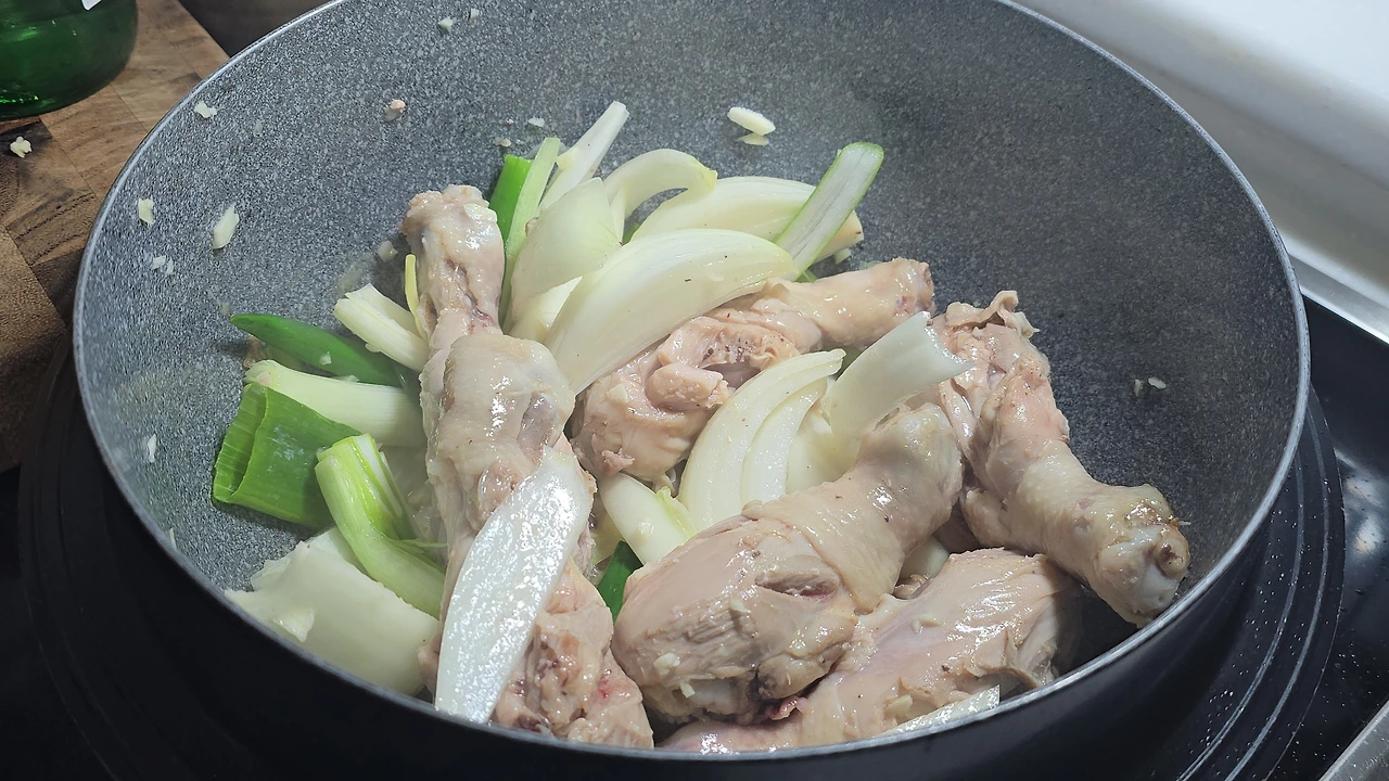 img.jpg?credential=yqXZFxpELC7KVnFOS48ylbz2pIh7yKj8&expires=1767193199&allow_ip=&allow_referer=&signature=IHbMUAgkB7SiiL%2BuDGZqU4oYHXo%3D