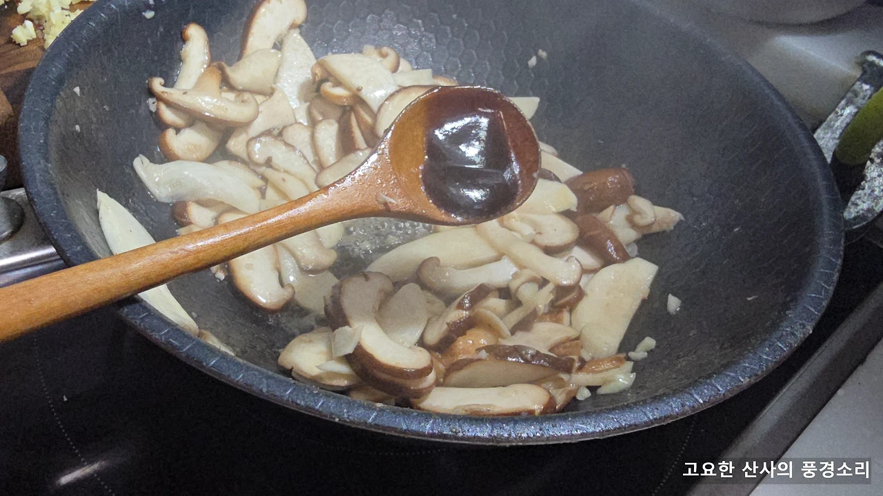 img.png?credential=yqXZFxpELC7KVnFOS48ylbz2pIh7yKj8&expires=1751295599&allow_ip=&allow_referer=&signature=0qMmKM3sbb0owUtnLlMUWSYoweo%3D