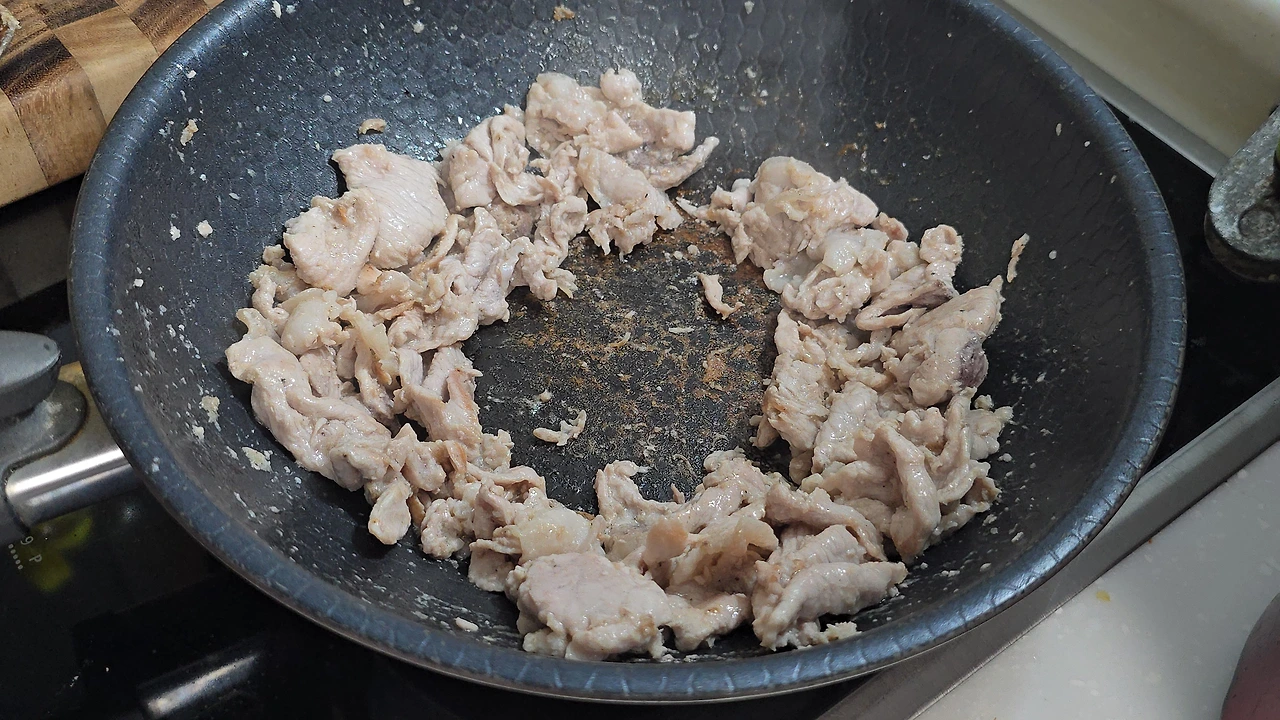 img.jpg?credential=yqXZFxpELC7KVnFOS48ylbz2pIh7yKj8&expires=1759244399&allow_ip=&allow_referer=&signature=xa8eJOeMlR2PC8ShLNMdA4mt1pw%3D