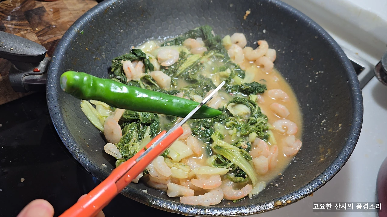 img.png?credential=yqXZFxpELC7KVnFOS48ylbz2pIh7yKj8&expires=1764514799&allow_ip=&allow_referer=&signature=l5kGgHi4vhYxt0lvqYI0bQ5Hnfc%3D