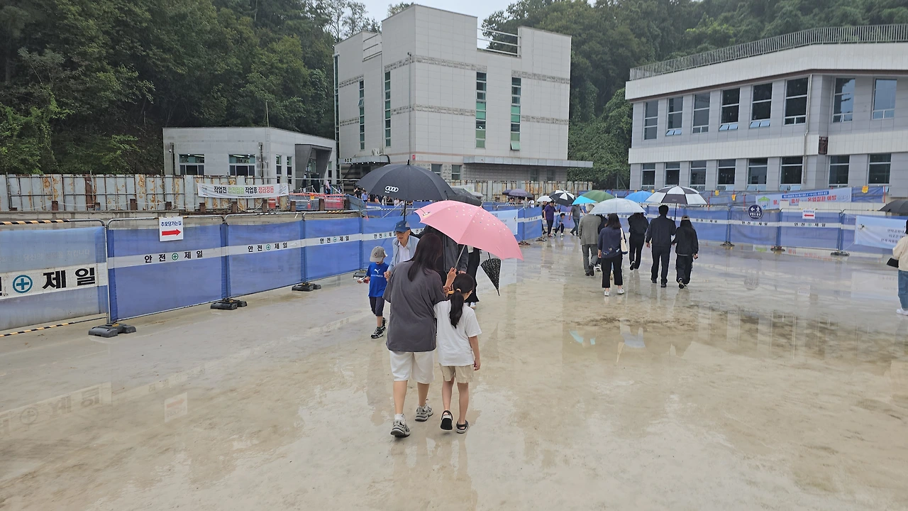 img.jpg?credential=yqXZFxpELC7KVnFOS48ylbz2pIh7yKj8&expires=1761922799&allow_ip=&allow_referer=&signature=9zlMJbN0yuJL2uAUYuYg4G9%2FU0c%3D