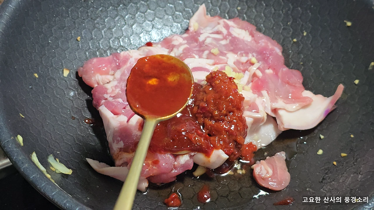 img.png?credential=yqXZFxpELC7KVnFOS48ylbz2pIh7yKj8&expires=1764514799&allow_ip=&allow_referer=&signature=uWZbJD6BLsSV3BVQ2MIfM33WGgk%3D