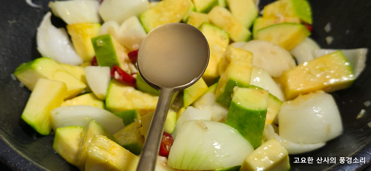 img.png?credential=yqXZFxpELC7KVnFOS48ylbz2pIh7yKj8&expires=1753973999&allow_ip=&allow_referer=&signature=cB36SekDoF4gPvIYk8Lpb8c9NX0%3D