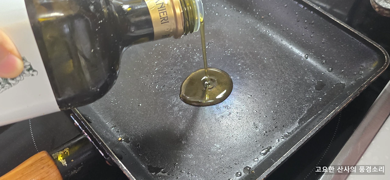 img.png?credential=yqXZFxpELC7KVnFOS48ylbz2pIh7yKj8&expires=1761922799&allow_ip=&allow_referer=&signature=0nWV2rbJUuoCuGHHXhaiuZFF8aU%3D