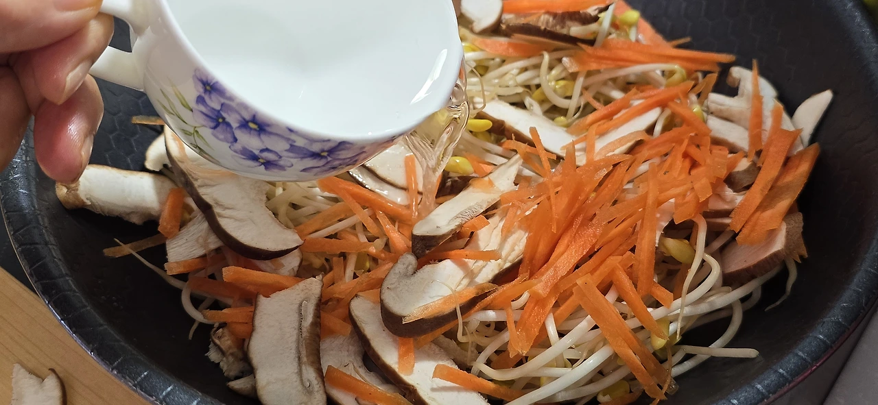 img.jpg?credential=yqXZFxpELC7KVnFOS48ylbz2pIh7yKj8&expires=1759244399&allow_ip=&allow_referer=&signature=65VLo7tUfQO3cWXLoGyIxFMvMDk%3D