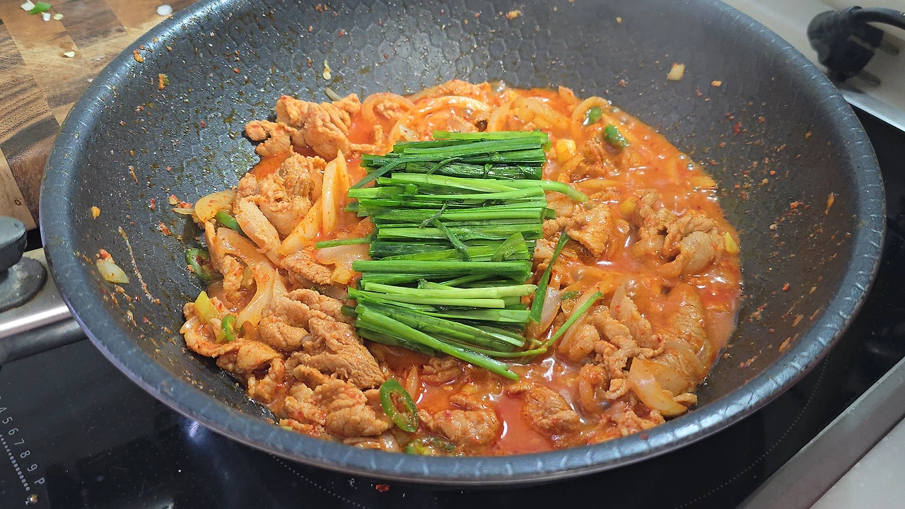 img.jpg?credential=yqXZFxpELC7KVnFOS48ylbz2pIh7yKj8&expires=1759244399&allow_ip=&allow_referer=&signature=xOX4aBh8rRMMkItg9ihtWyGeuQQ%3D