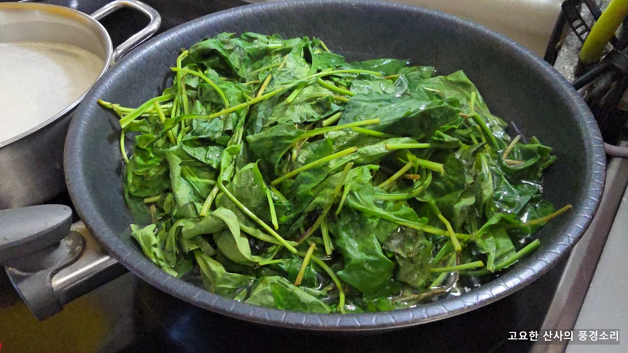 img.png?credential=yqXZFxpELC7KVnFOS48ylbz2pIh7yKj8&expires=1761922799&allow_ip=&allow_referer=&signature=LOpL6hHOUzvfs5q1xfOMhG59ol8%3D