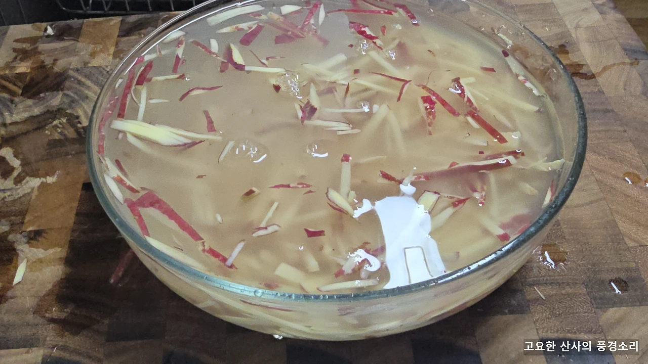 img.png?credential=yqXZFxpELC7KVnFOS48ylbz2pIh7yKj8&expires=1764514799&allow_ip=&allow_referer=&signature=QEOhd7xw5%2FWdv1XkaSQzOTtH6bo%3D