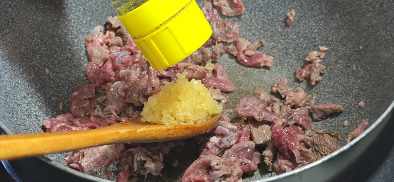 img.jpg?credential=yqXZFxpELC7KVnFOS48ylbz2pIh7yKj8&expires=1756652399&allow_ip=&allow_referer=&signature=KkhYUTZKjRyxZbRTa%2FDw%2FJLoCOg%3D