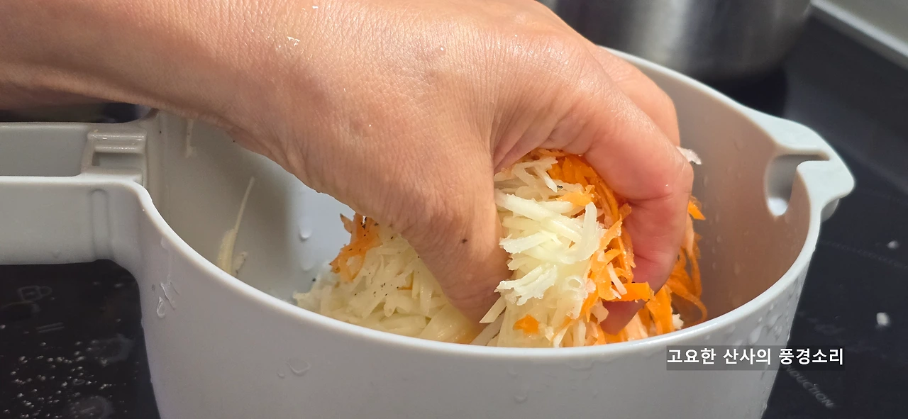 img.png?credential=yqXZFxpELC7KVnFOS48ylbz2pIh7yKj8&expires=1753973999&allow_ip=&allow_referer=&signature=c7WJ5Hyllkwlsi%2BM5DZQQ3sXSzA%3D