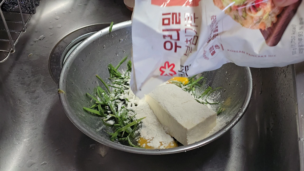 img.jpg?credential=yqXZFxpELC7KVnFOS48ylbz2pIh7yKj8&expires=1764514799&allow_ip=&allow_referer=&signature=o3m1XNJfyxAuCO%2FM0UhL32kGqiE%3D