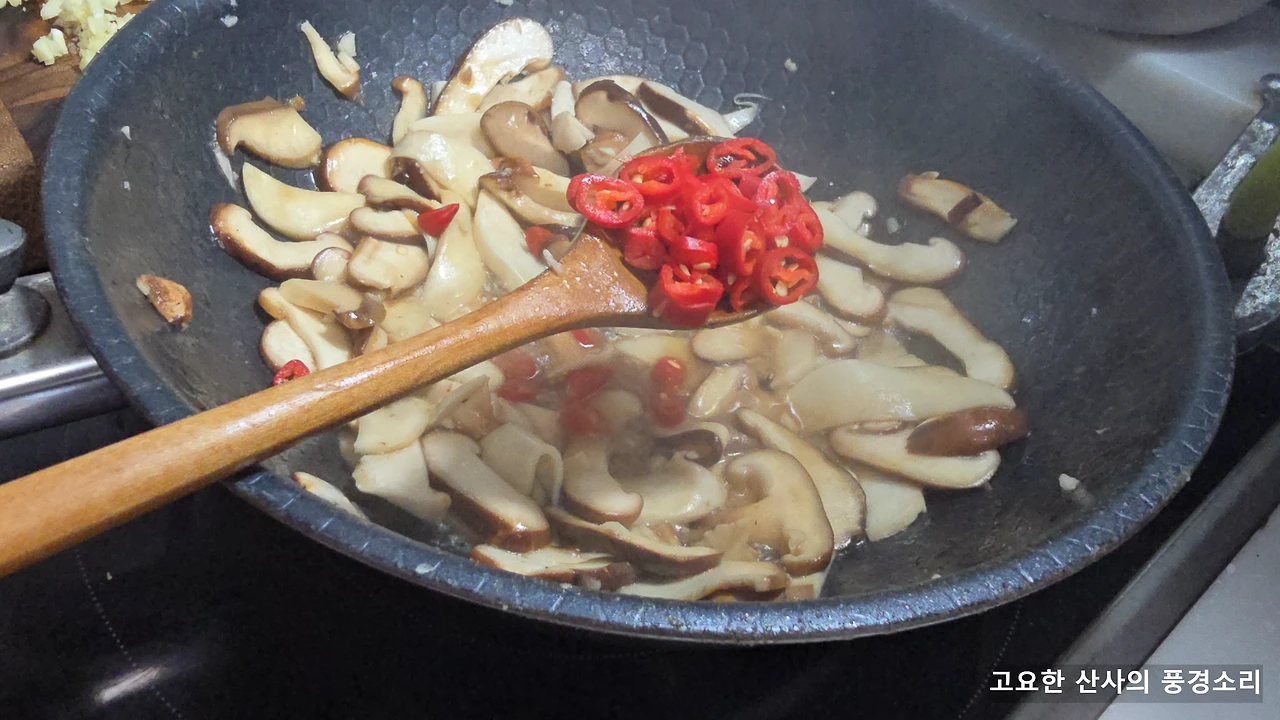 img.png?credential=yqXZFxpELC7KVnFOS48ylbz2pIh7yKj8&expires=1751295599&allow_ip=&allow_referer=&signature=Vc3VEiwnzDNsjkkIiSeZ8TA4idA%3D