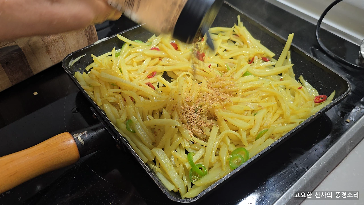 img.png?credential=yqXZFxpELC7KVnFOS48ylbz2pIh7yKj8&expires=1767193199&allow_ip=&allow_referer=&signature=Qp1AtIlttvL88k%2FbIzXEfDxNOII%3D