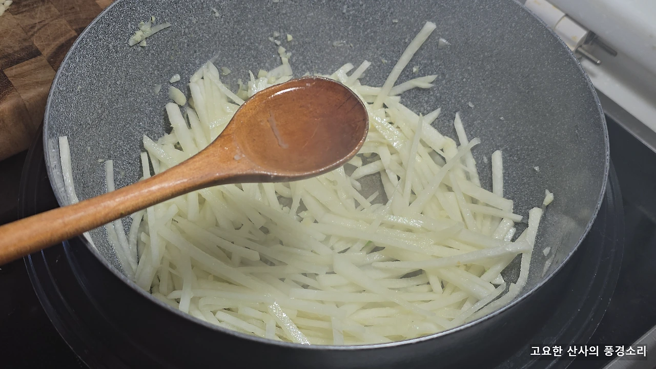 img.png?credential=yqXZFxpELC7KVnFOS48ylbz2pIh7yKj8&expires=1767193199&allow_ip=&allow_referer=&signature=EgkeA%2F4WXBsZpoTELZEw%2F2Qj%2Bn8%3D