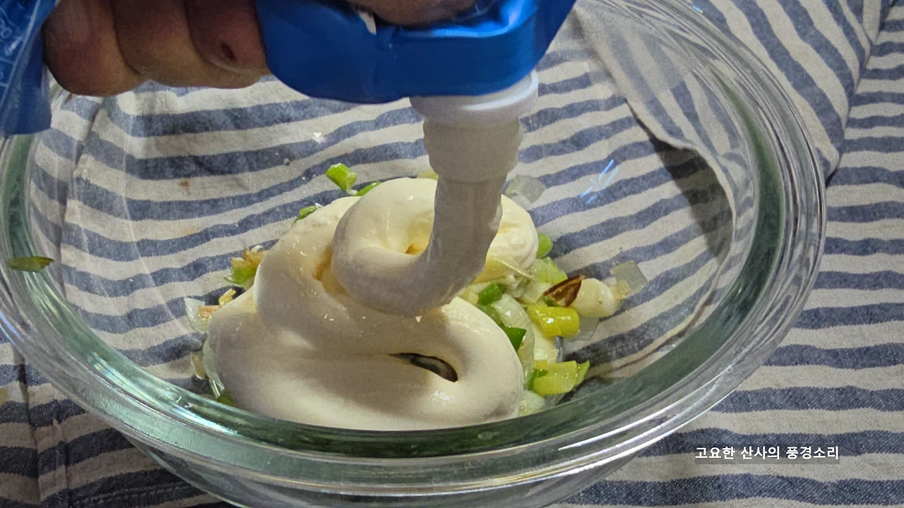 img.png?credential=yqXZFxpELC7KVnFOS48ylbz2pIh7yKj8&expires=1761922799&allow_ip=&allow_referer=&signature=S7Qn%2FiWFBcXoF8vdhuW%2BzYJI4Ro%3D