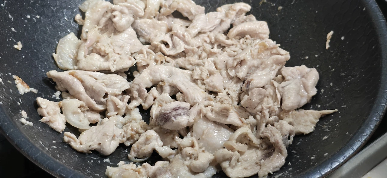 img.jpg?credential=yqXZFxpELC7KVnFOS48ylbz2pIh7yKj8&expires=1759244399&allow_ip=&allow_referer=&signature=tsHtCYjCkakKAm6CTrAgv48pPpU%3D