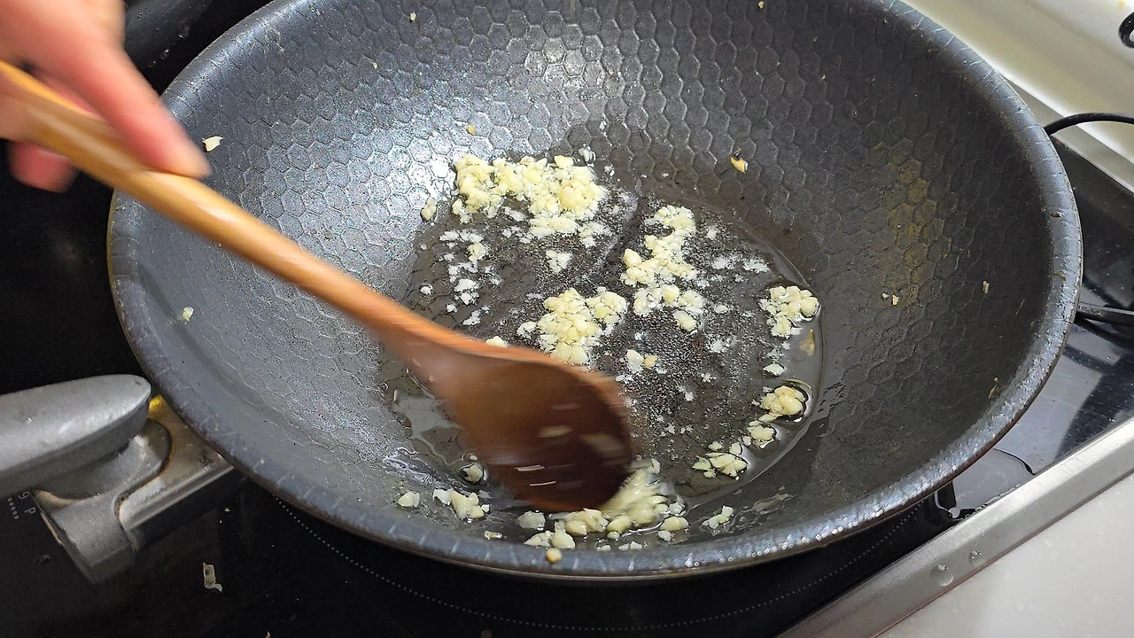 img.jpg?credential=yqXZFxpELC7KVnFOS48ylbz2pIh7yKj8&expires=1764514799&allow_ip=&allow_referer=&signature=PGfLHOOAlxC5YusSqr0hj66AA%2FQ%3D