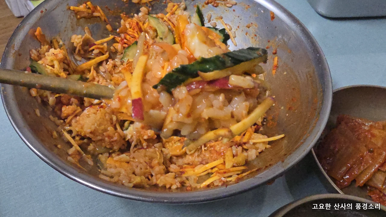 img.png?credential=yqXZFxpELC7KVnFOS48ylbz2pIh7yKj8&expires=1764514799&allow_ip=&allow_referer=&signature=23Q7Ti2aKyB8ZTJ5NN2onzkSDxE%3D