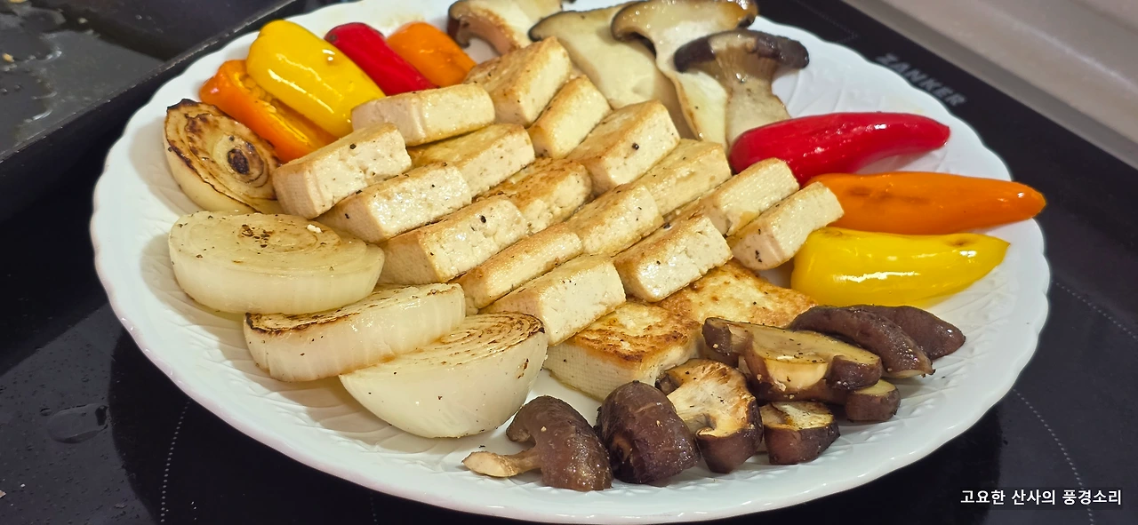 img.png?credential=yqXZFxpELC7KVnFOS48ylbz2pIh7yKj8&expires=1756652399&allow_ip=&allow_referer=&signature=WduMSXZFB5WoWznR4cpgsnOk1G4%3D