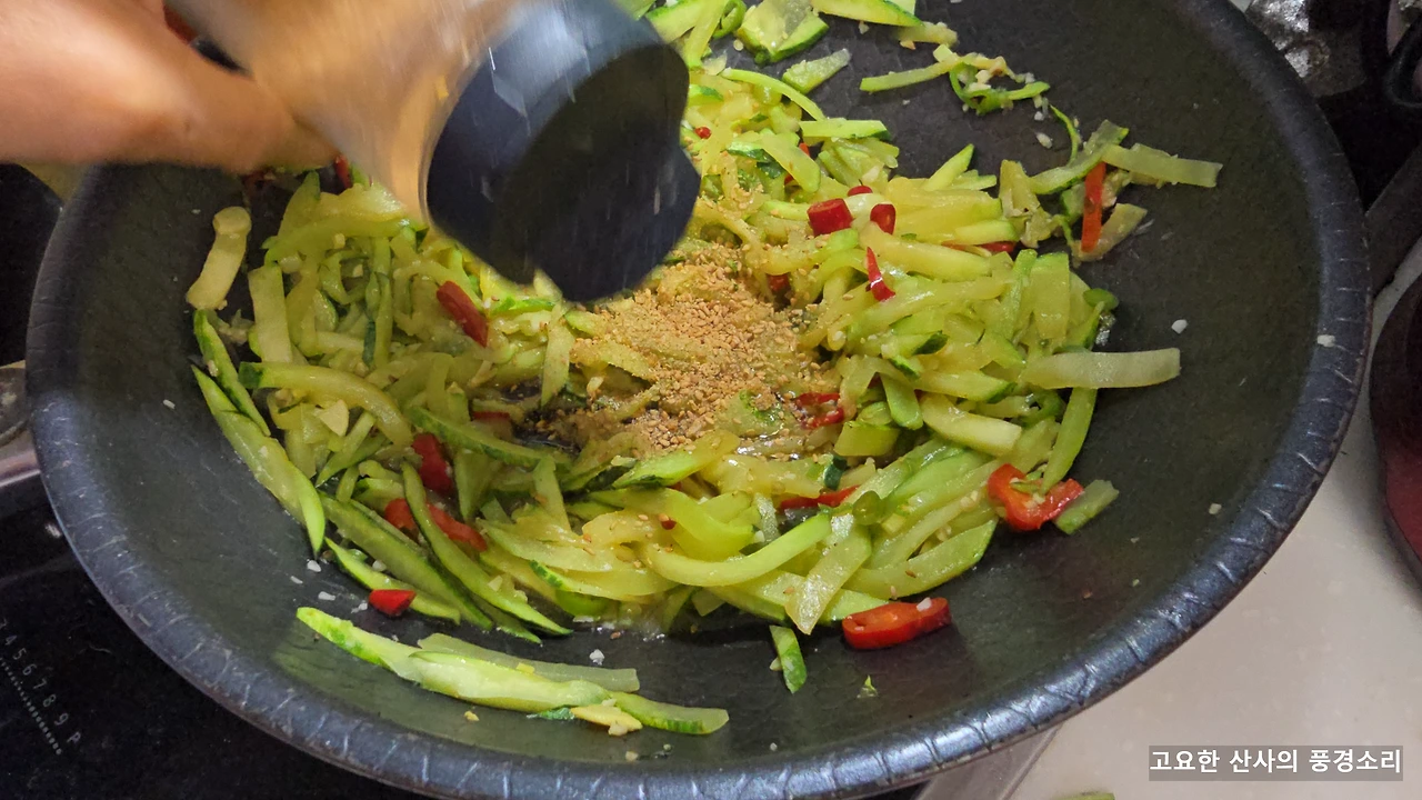 img.png?credential=yqXZFxpELC7KVnFOS48ylbz2pIh7yKj8&expires=1764514799&allow_ip=&allow_referer=&signature=xgu1oKTdP85FWp4s1iNmPwB%2BDyw%3D