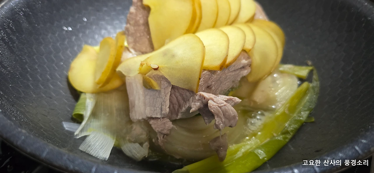 img.png?credential=yqXZFxpELC7KVnFOS48ylbz2pIh7yKj8&expires=1759244399&allow_ip=&allow_referer=&signature=ok0Mt9ji%2BcnuZ5tHFE%2BUb4JzjMI%3D