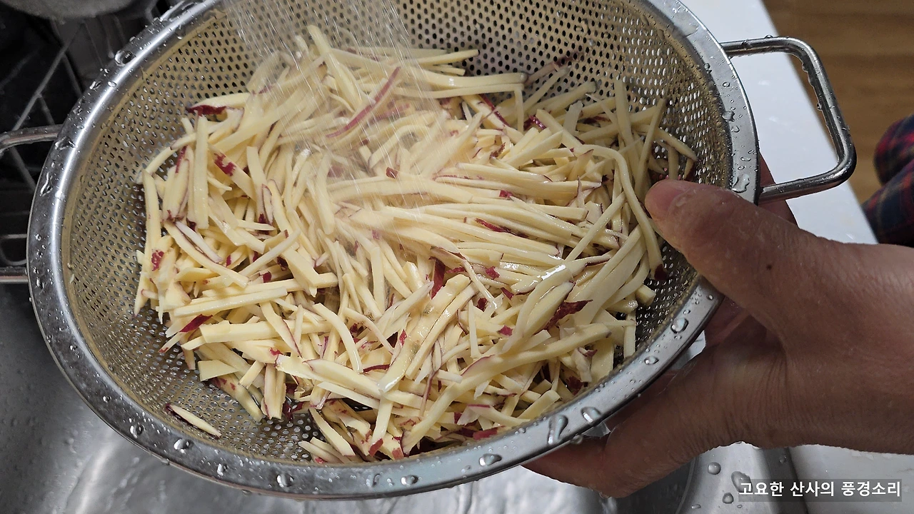 img.png?credential=yqXZFxpELC7KVnFOS48ylbz2pIh7yKj8&expires=1764514799&allow_ip=&allow_referer=&signature=X7yCd%2BtWXL%2ByjUZTZdjX%2BlIwTLE%3D