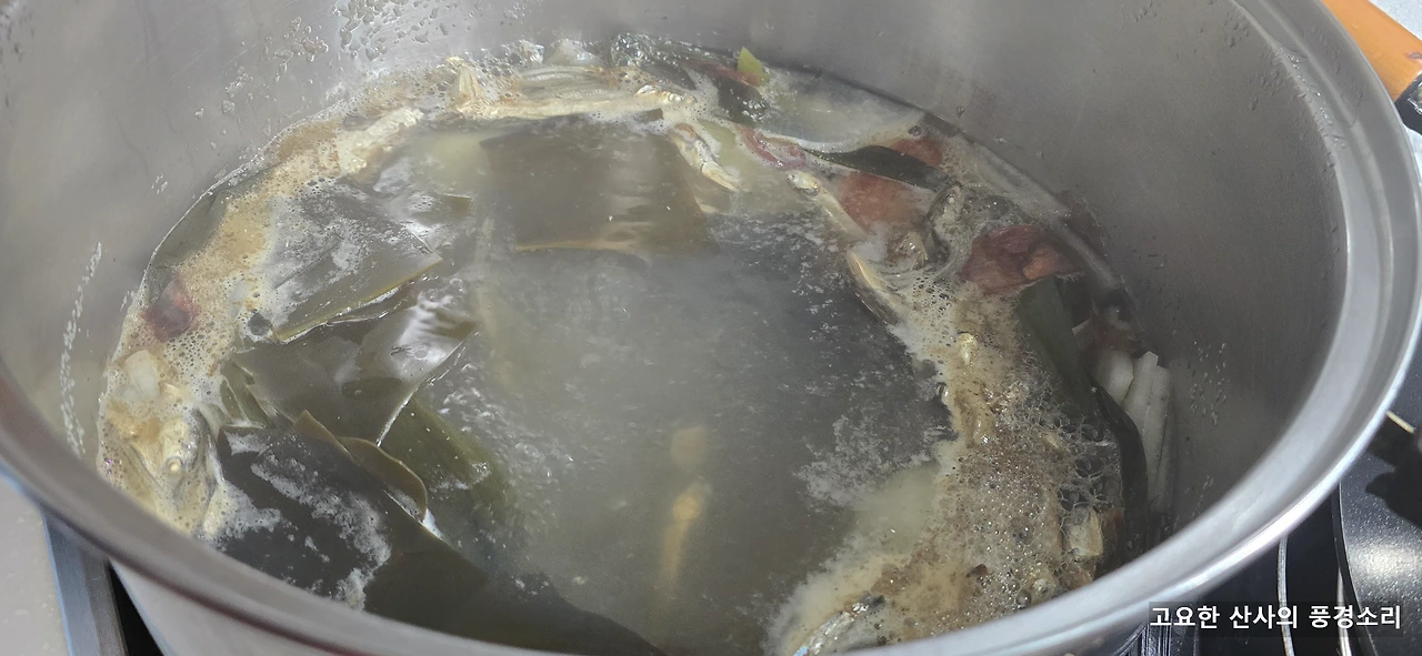 img.png?credential=yqXZFxpELC7KVnFOS48ylbz2pIh7yKj8&expires=1761922799&allow_ip=&allow_referer=&signature=Ds9pFZJX6%2BqXwtsmzF2CapfEjJU%3D