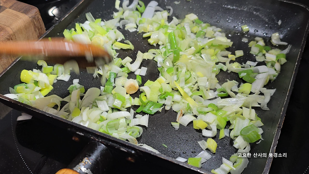 img.png?credential=yqXZFxpELC7KVnFOS48ylbz2pIh7yKj8&expires=1761922799&allow_ip=&allow_referer=&signature=GMlwqP2tAOFlGhnzZCH9YchhQLg%3D