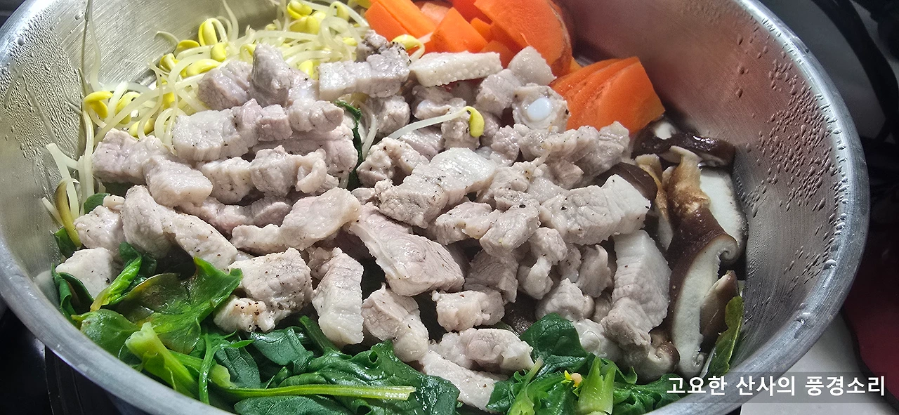 img.png?credential=yqXZFxpELC7KVnFOS48ylbz2pIh7yKj8&expires=1756652399&allow_ip=&allow_referer=&signature=WRlMoHor7cdp%2FwkljBbUCymDe5g%3D