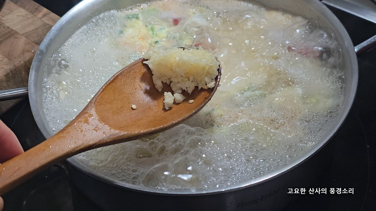 img.png?credential=yqXZFxpELC7KVnFOS48ylbz2pIh7yKj8&expires=1761922799&allow_ip=&allow_referer=&signature=Kttne3g8WaKHCsIQP656kQDCrZc%3D