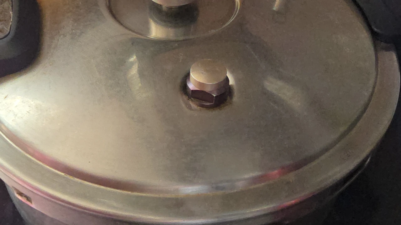 img.jpg?credential=yqXZFxpELC7KVnFOS48ylbz2pIh7yKj8&expires=1756652399&allow_ip=&allow_referer=&signature=hP1NjXsPprAy%2B6EvtYkUa9fzexo%3D