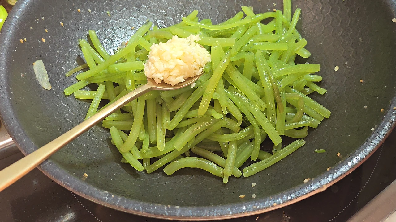 img.jpg?credential=yqXZFxpELC7KVnFOS48ylbz2pIh7yKj8&expires=1759244399&allow_ip=&allow_referer=&signature=D0REjk%2Fi%2FORGG6PWXLKJ7O%2BkPc8%3D