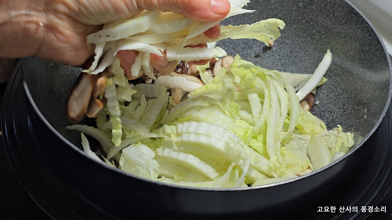 img.png?credential=yqXZFxpELC7KVnFOS48ylbz2pIh7yKj8&expires=1769871599&allow_ip=&allow_referer=&signature=UimUy7ZHs2zRqtEZ4DF3Y%2F%2Bf4yA%3D