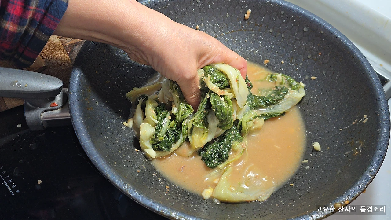 img.png?credential=yqXZFxpELC7KVnFOS48ylbz2pIh7yKj8&expires=1764514799&allow_ip=&allow_referer=&signature=7I6neRuUhrVnW9RqQZiJs0dKUoY%3D