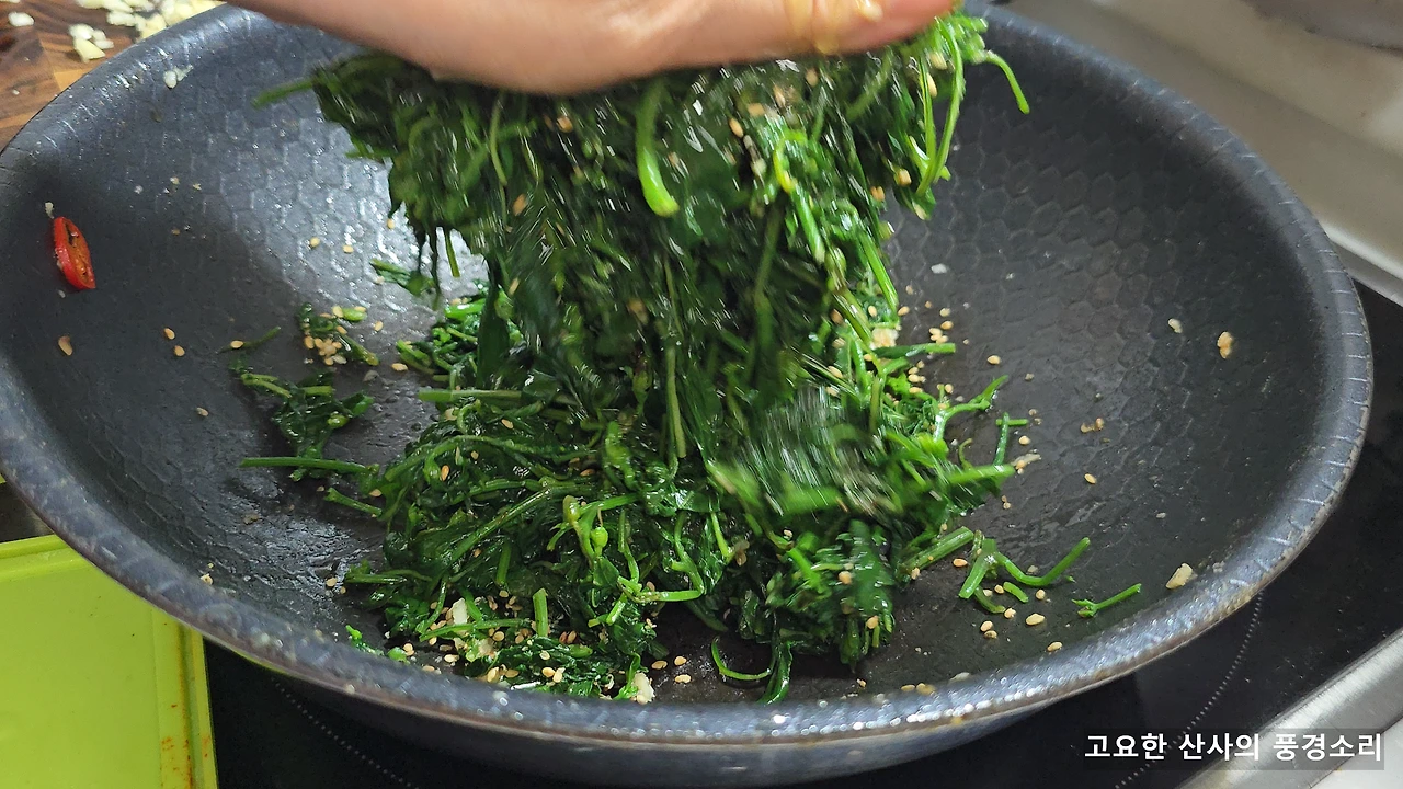 img.png?credential=yqXZFxpELC7KVnFOS48ylbz2pIh7yKj8&expires=1751295599&allow_ip=&allow_referer=&signature=xgcPV56nW7ba5TXjMACDN5xNHyM%3D