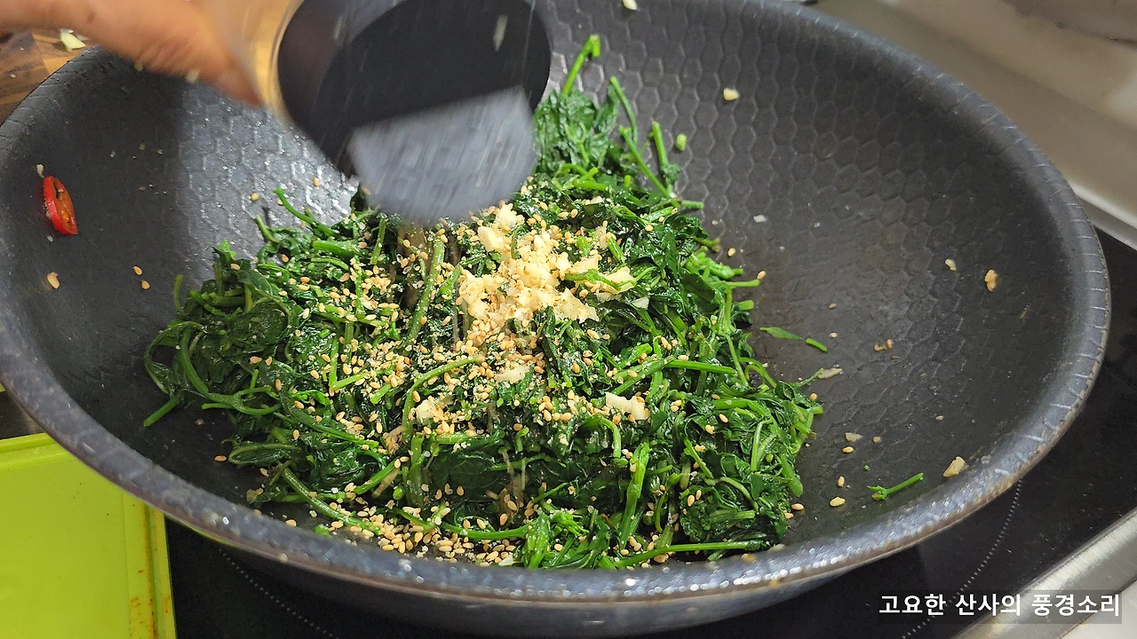 img.png?credential=yqXZFxpELC7KVnFOS48ylbz2pIh7yKj8&expires=1751295599&allow_ip=&allow_referer=&signature=e2gckrlJQ6HrKz24eEiiJ%2FdN%2BPA%3D