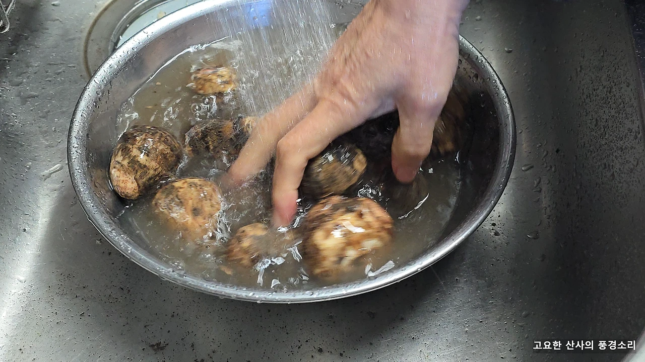 img.png?credential=yqXZFxpELC7KVnFOS48ylbz2pIh7yKj8&expires=1764514799&allow_ip=&allow_referer=&signature=aKGZtF4Xbs0UvG4oAy%2BEiVXjeKA%3D