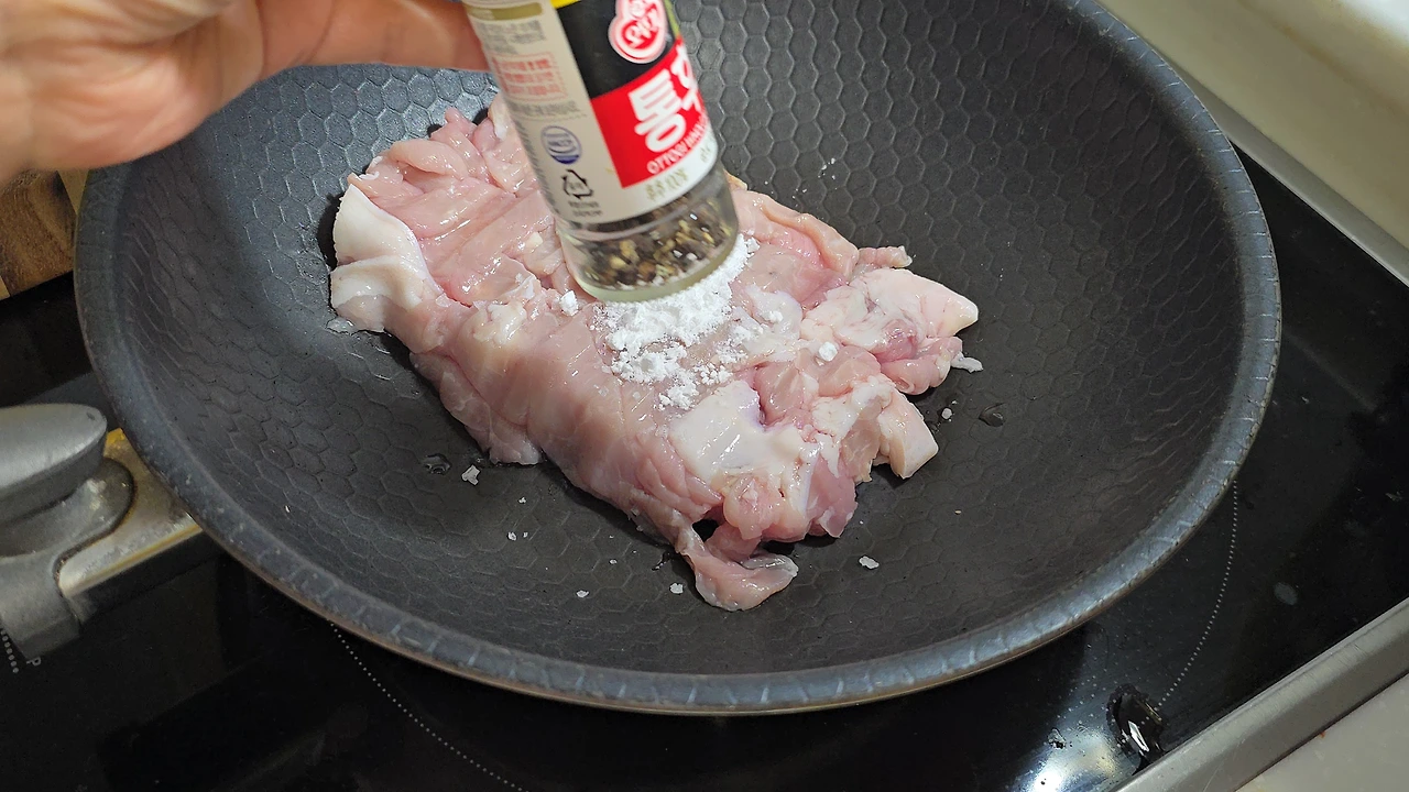 img.jpg?credential=yqXZFxpELC7KVnFOS48ylbz2pIh7yKj8&expires=1759244399&allow_ip=&allow_referer=&signature=0eryWh8uU4%2BjcpxY8JgJlzp5dZA%3D